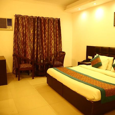 Hotel Smart Inn 2 New Delhi Extérieur photo