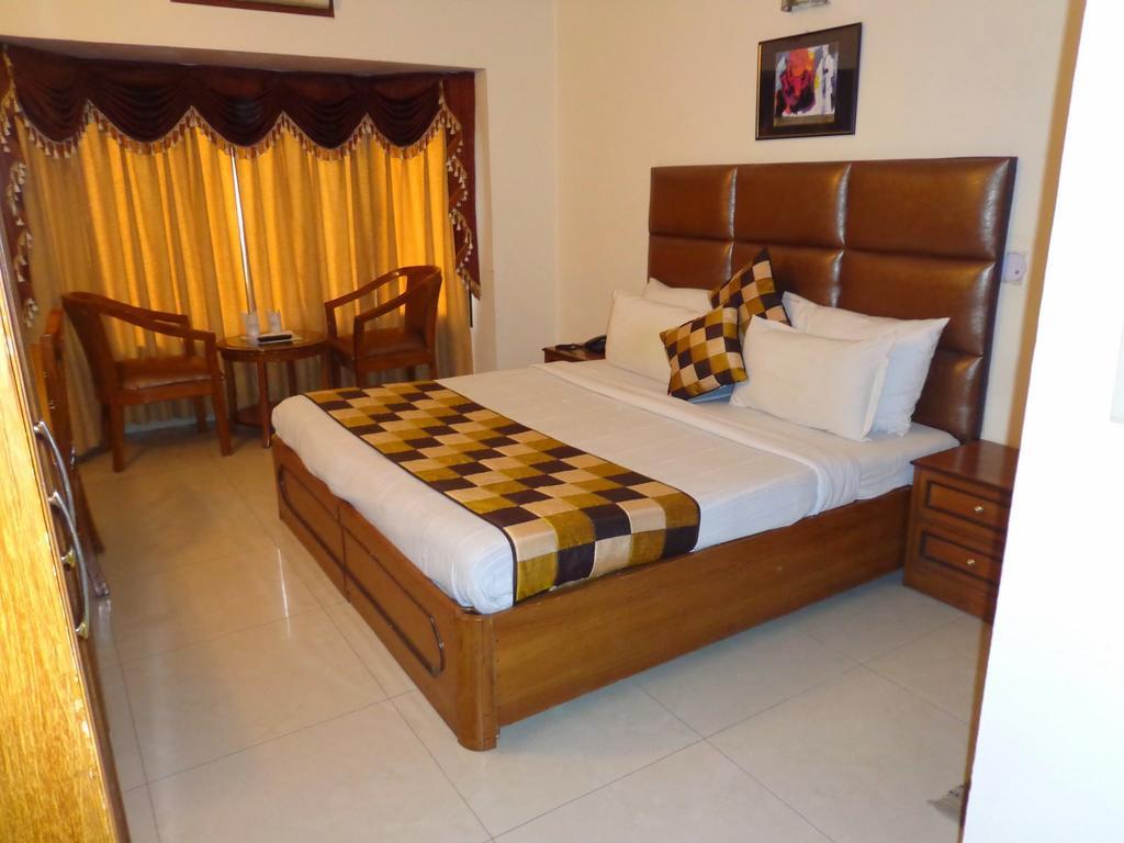 Hotel Smart Inn 2 New Delhi Extérieur photo