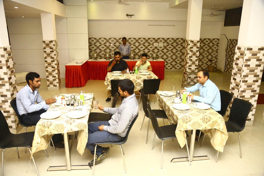Hotel Smart Inn 2 New Delhi Extérieur photo